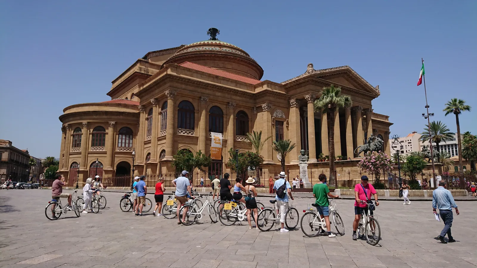 The bike group in front of Teatro Massimo